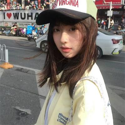摆摊后，全城大哥都来给我打下手